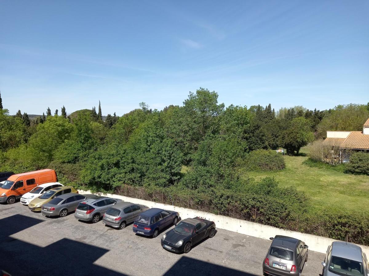 Studio Balcon Proche Hypercentre De Narbonne Luaran gambar